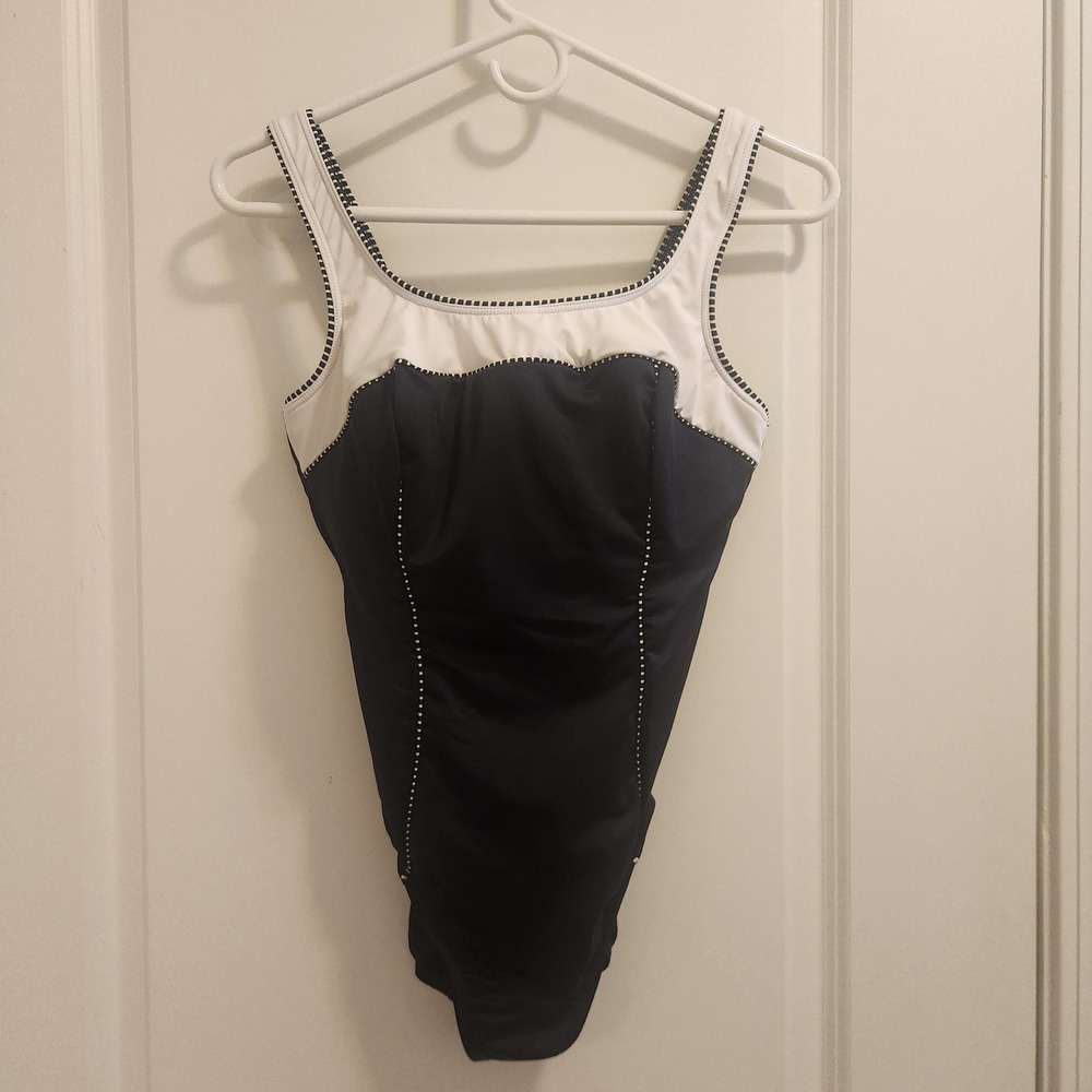 Miraclesuit Black White Colorblock Keyhole One Piece Swimsuit
